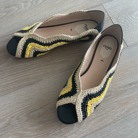 Fendi flats - Picture 3 of 5
